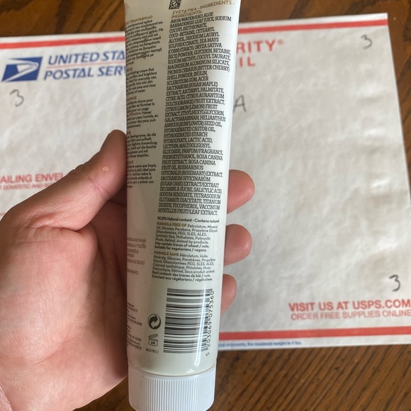 Korres Wild Rose Exfoliating Cleanser 5 Oz - Picture 6 of 6